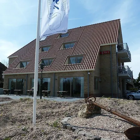 Het Zwaantje 3*